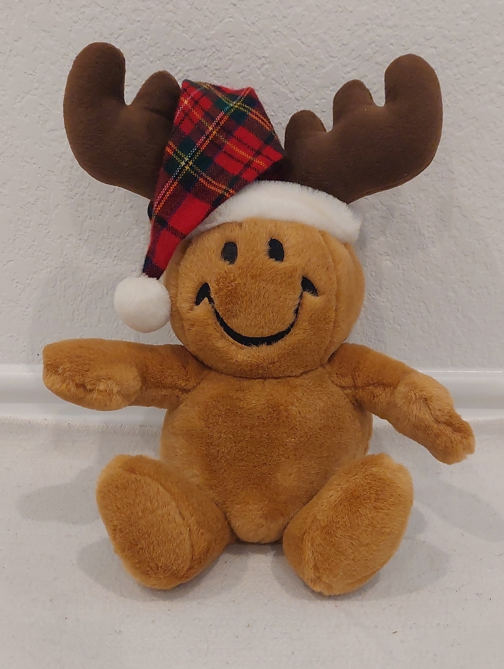 Dan Dee "TICKLE TICKLE WIGGLE WIGGLE" Holiday Smiley Face